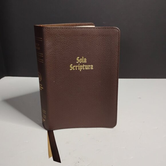 Sola Scriptura Legacy Standard Bible Leather Bound - Picture 1 of 12